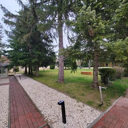 Buekfuerdo Kuria Szoba, Buekfalva